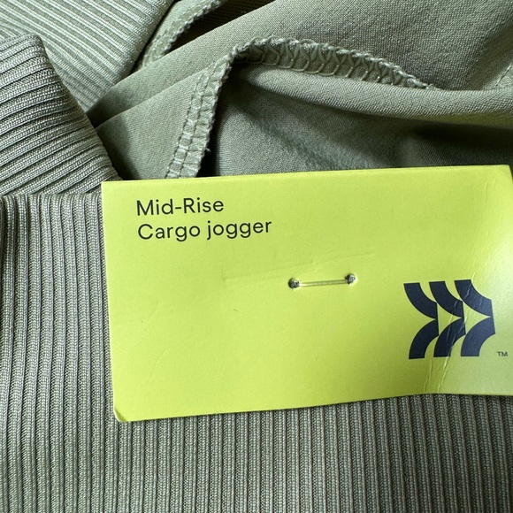 All In Motion Stretch Woven Cargo Jogger - Green - XXL - Picture 10 of 12